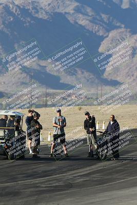 media/Oct-30-2025-Racers Edge (Thu) [[dabbdaf680]]/1-Around the Pits- Track Walk/